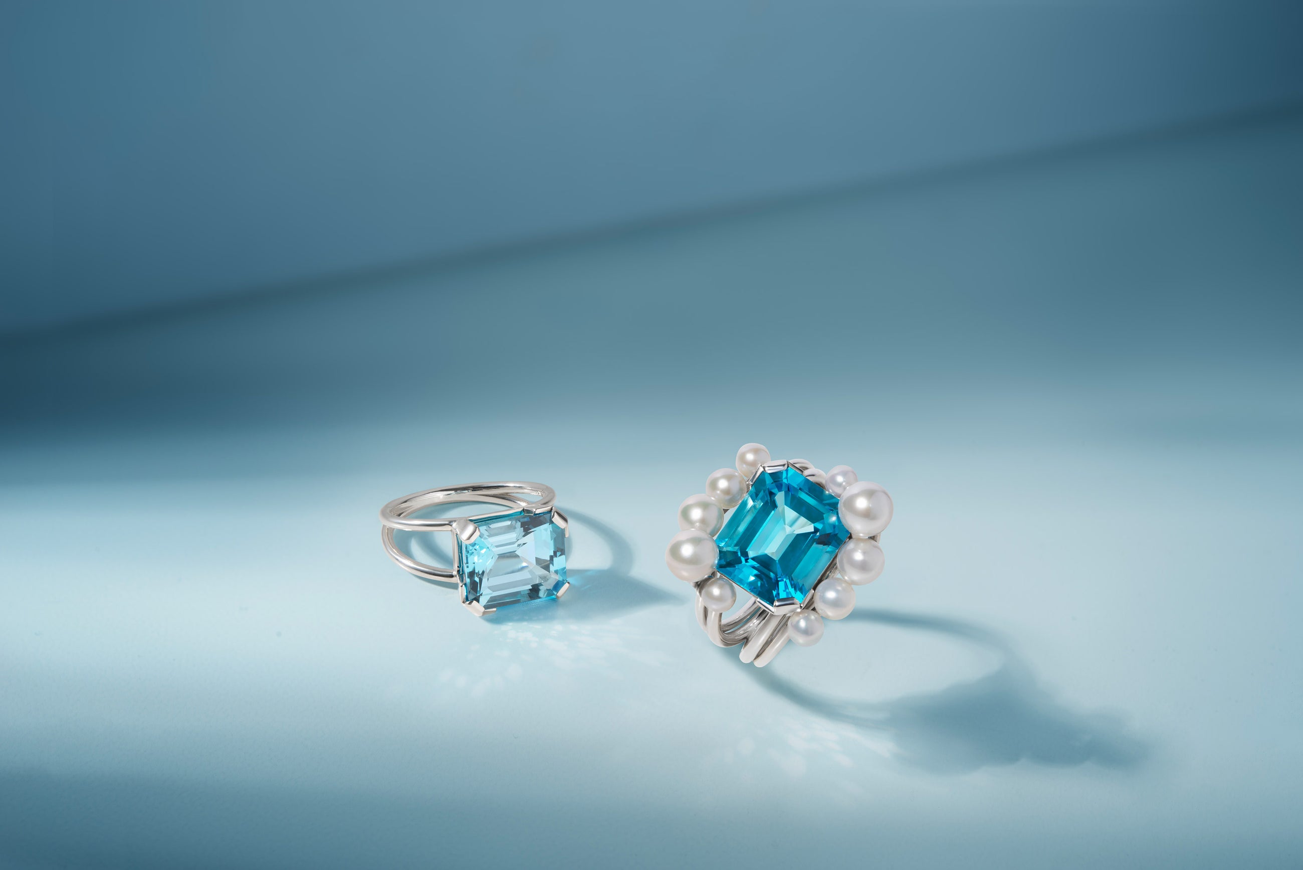 Deco Splash Ring with pearl jackets