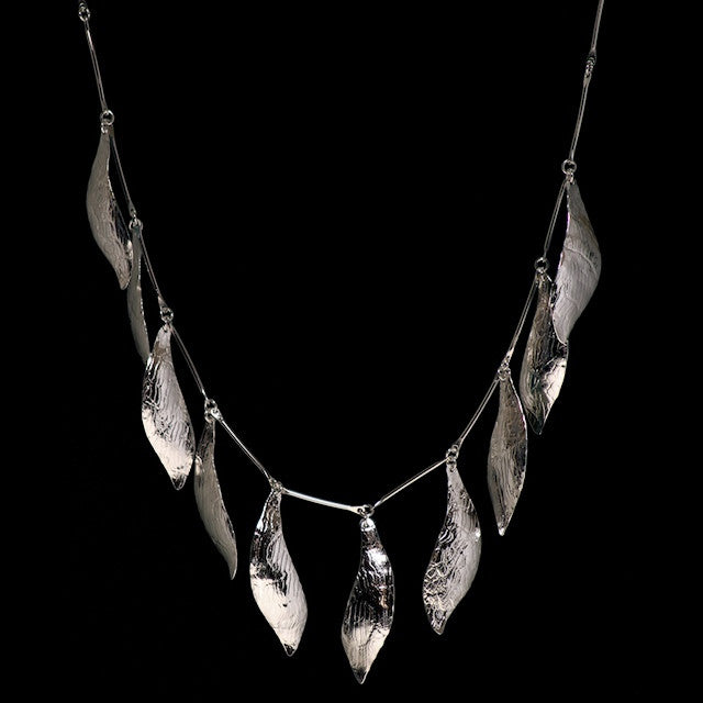 Vionnet Necklace Dangly